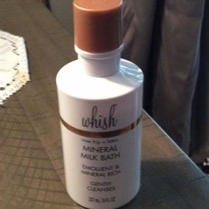 Whish Mineral Milk Bath 8 fl oz.